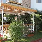 Aloria Garden