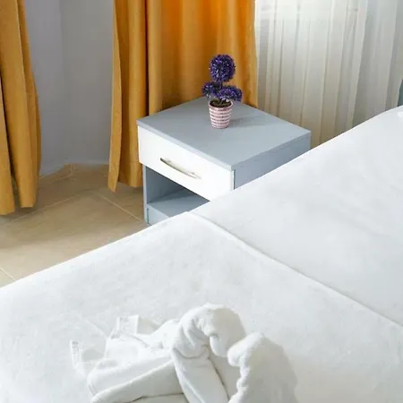 Aloria Garden Отель 4*