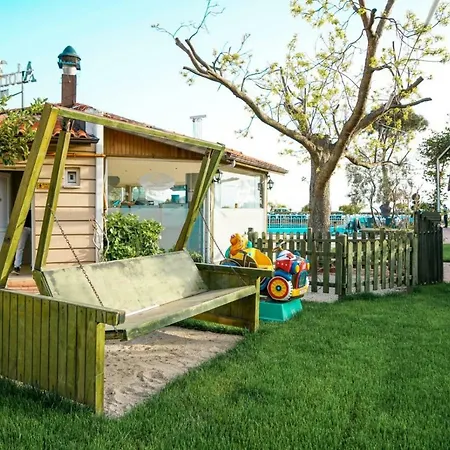 Aloria Garden Hotel 4*