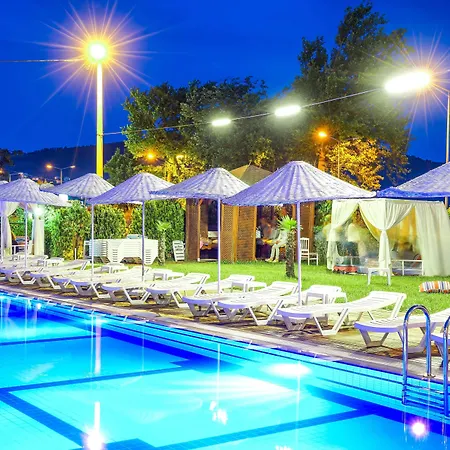 Aloria Garden Отель 4*