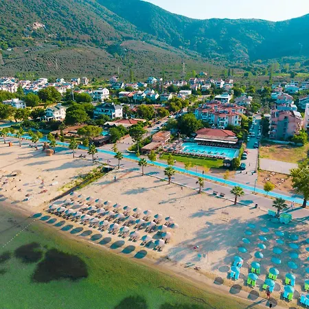 Aloria Garden 4*