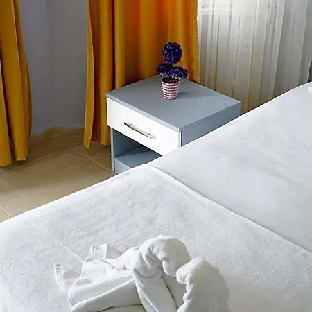 Aloria Garden Отель 4*