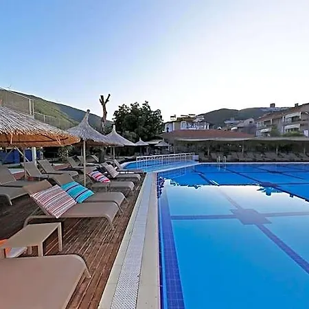 Ξενοδοχείο Aloria Garden 4*
