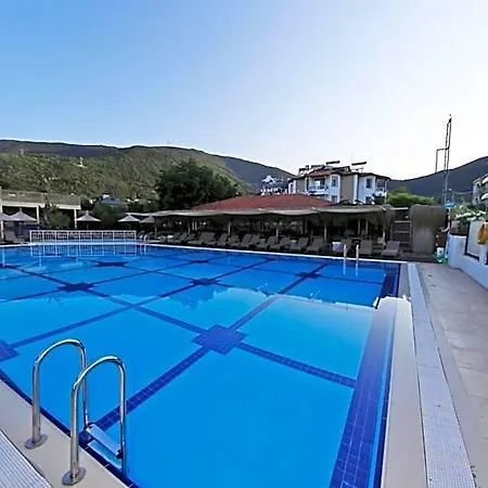 Aloria Garden 4* Ερντέκ