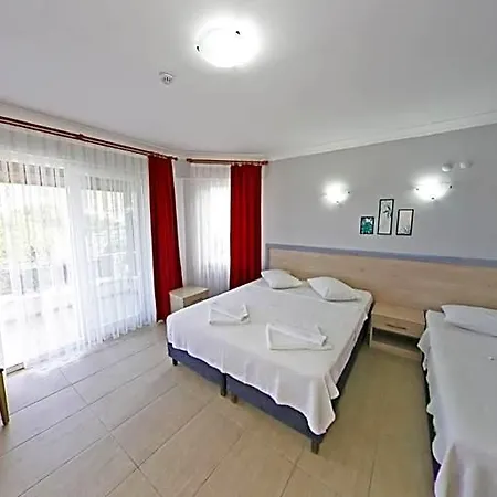 Aloria Garden 4*